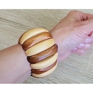 Vintage  WOODEN Oval Flat BEAD STRETCH BRACELET Chunky wood elastic